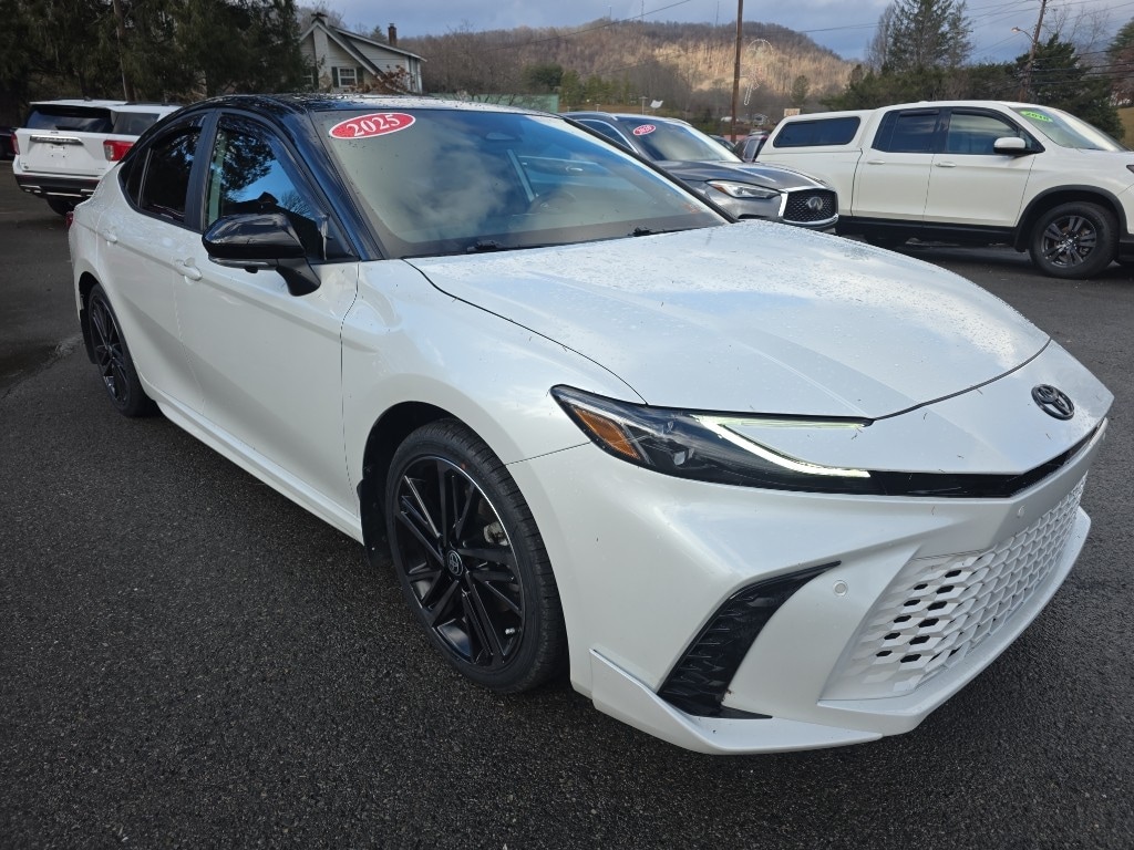 Used 2025 Toyota Camry Hybrid XSE Sedan