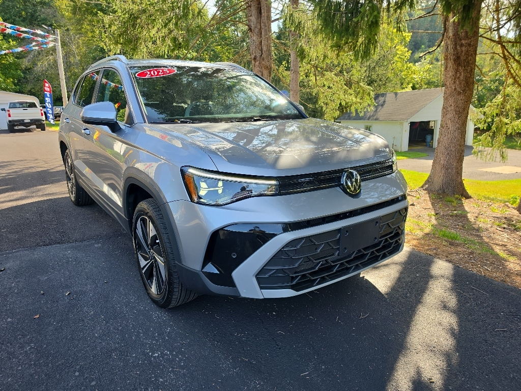 2025 Volkswagen Taos