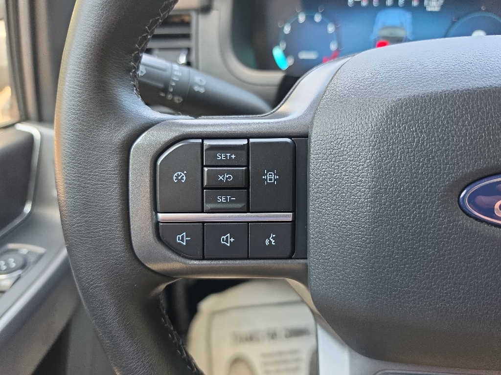 2025 Ford F-150 XLT - Photo 25