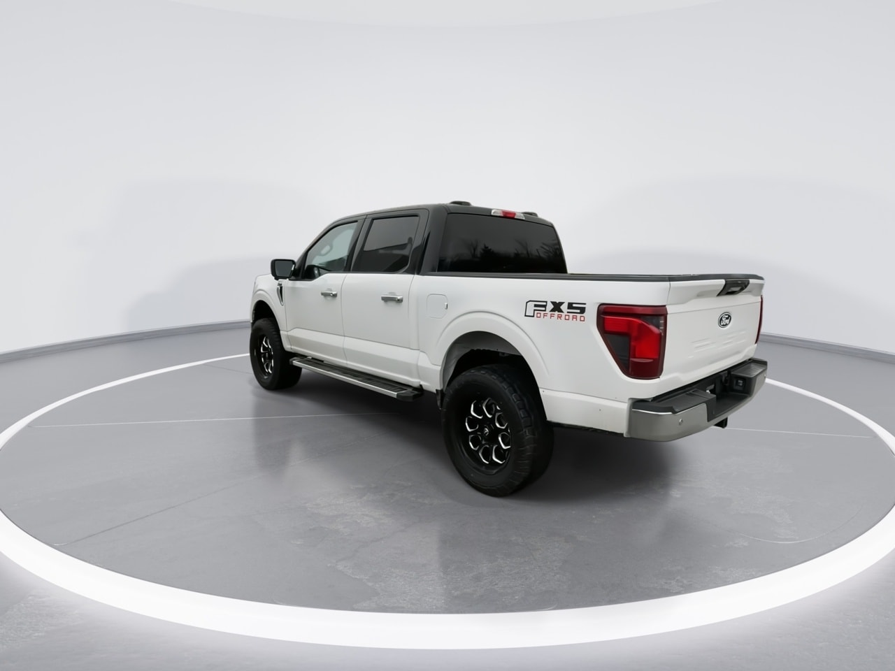 View vehicle photo 6