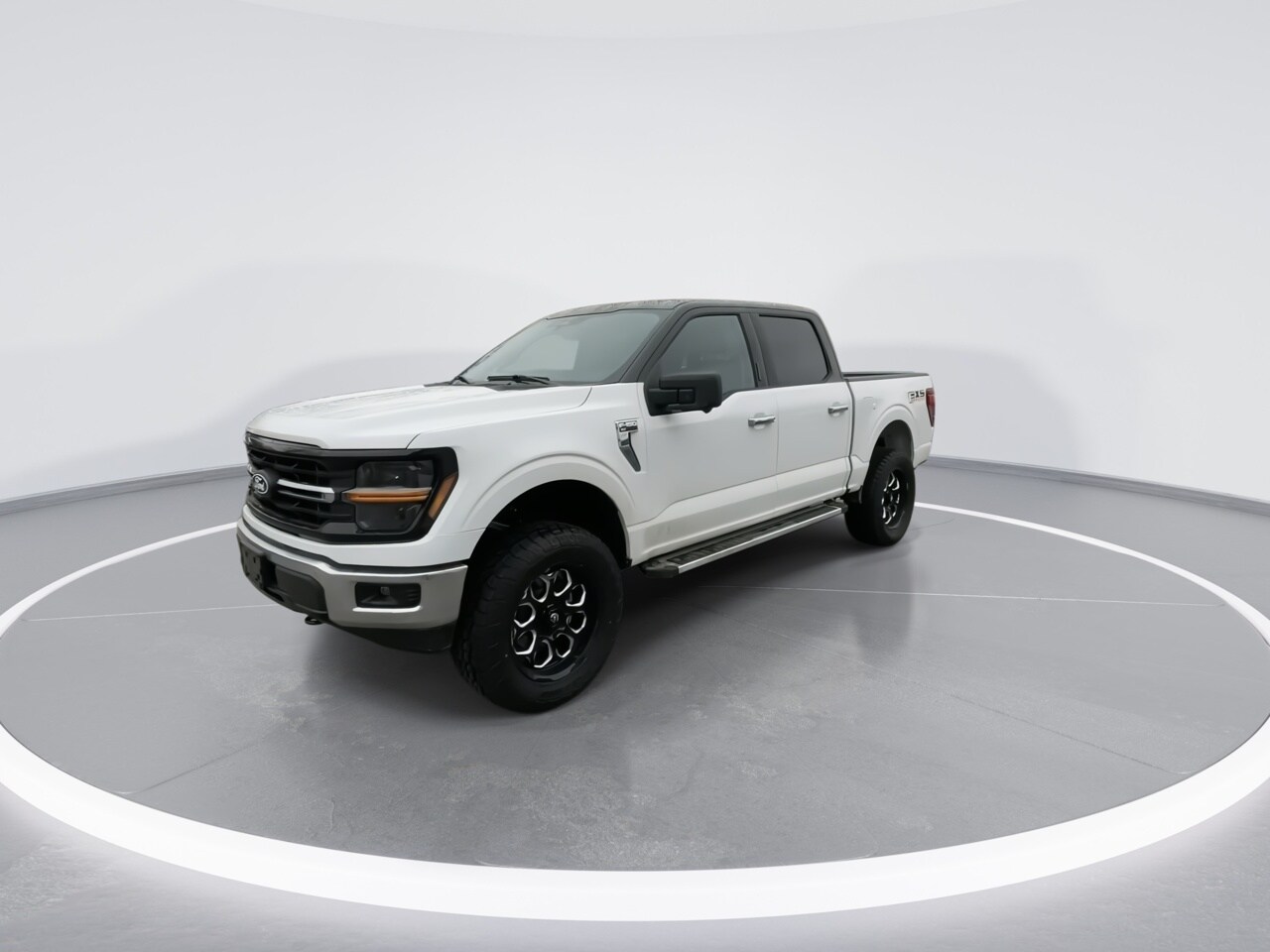 View vehicle photo 4