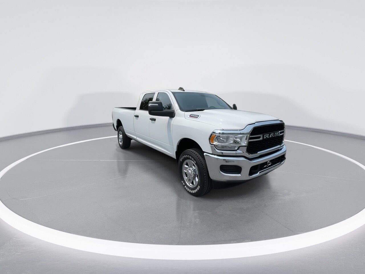 2023 Ram 2500 Tradesman photo 2