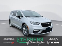 2026 Chrysler Pacifica SELECT AWD Passenger Van