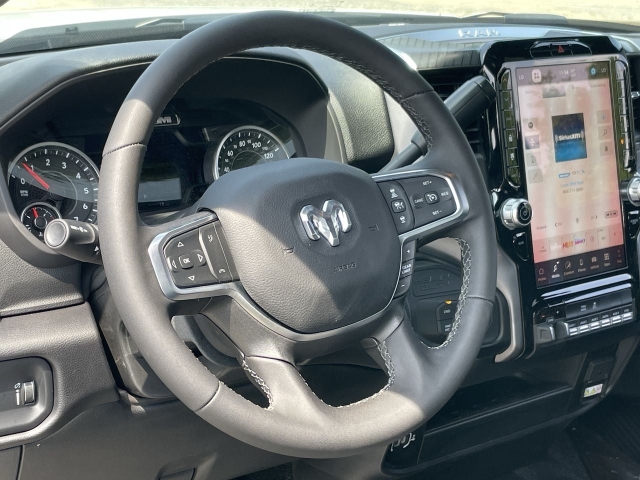 2025 RAM 3500 Chassis Big Horn - Photo 14