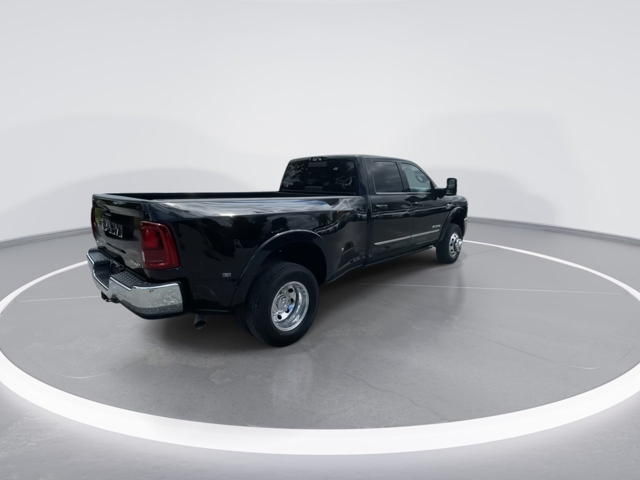2026 RAM 3500 Limited - Photo 9