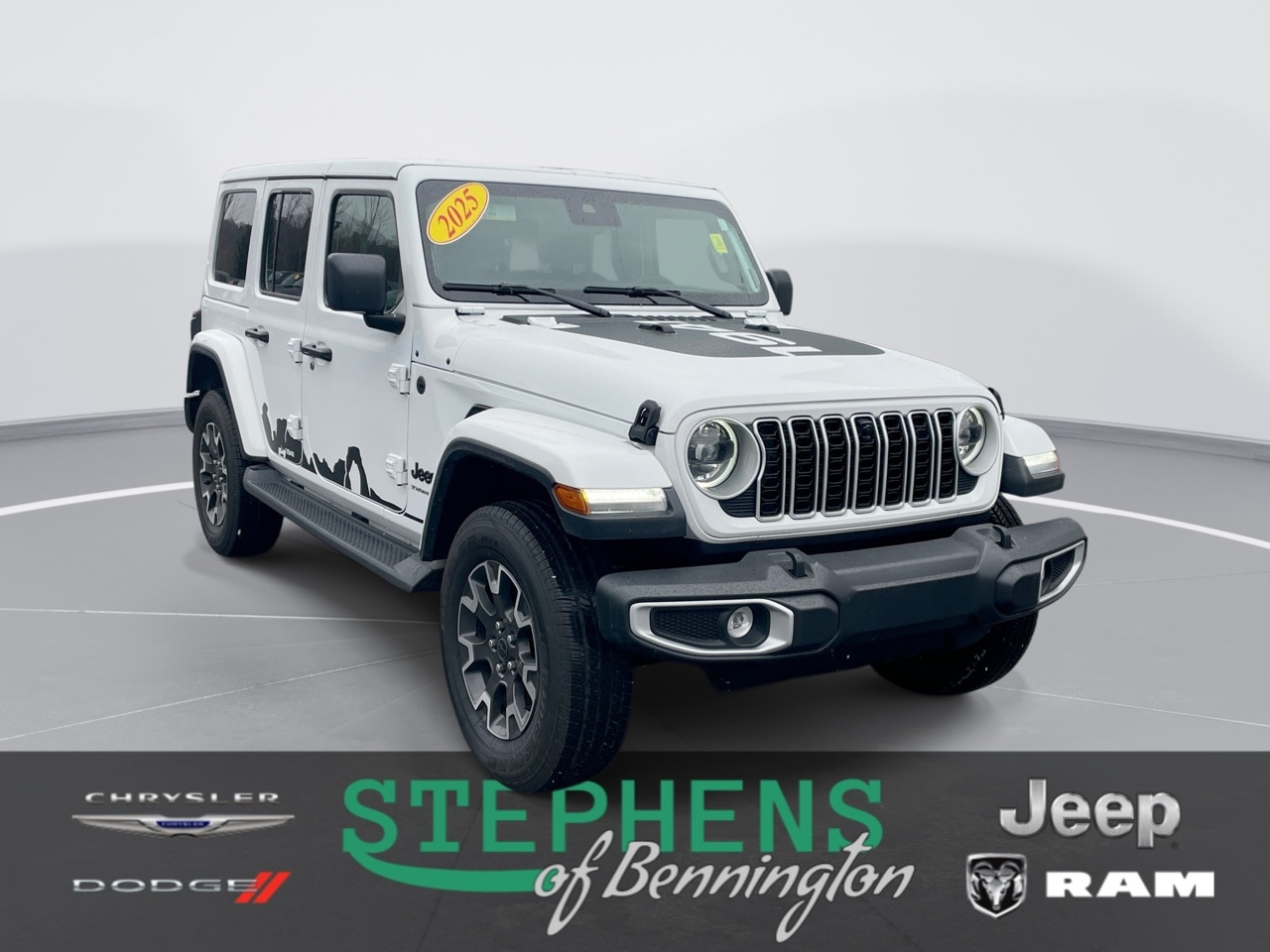 2025 Jeep Wrangler 4-Door Sahara's photo