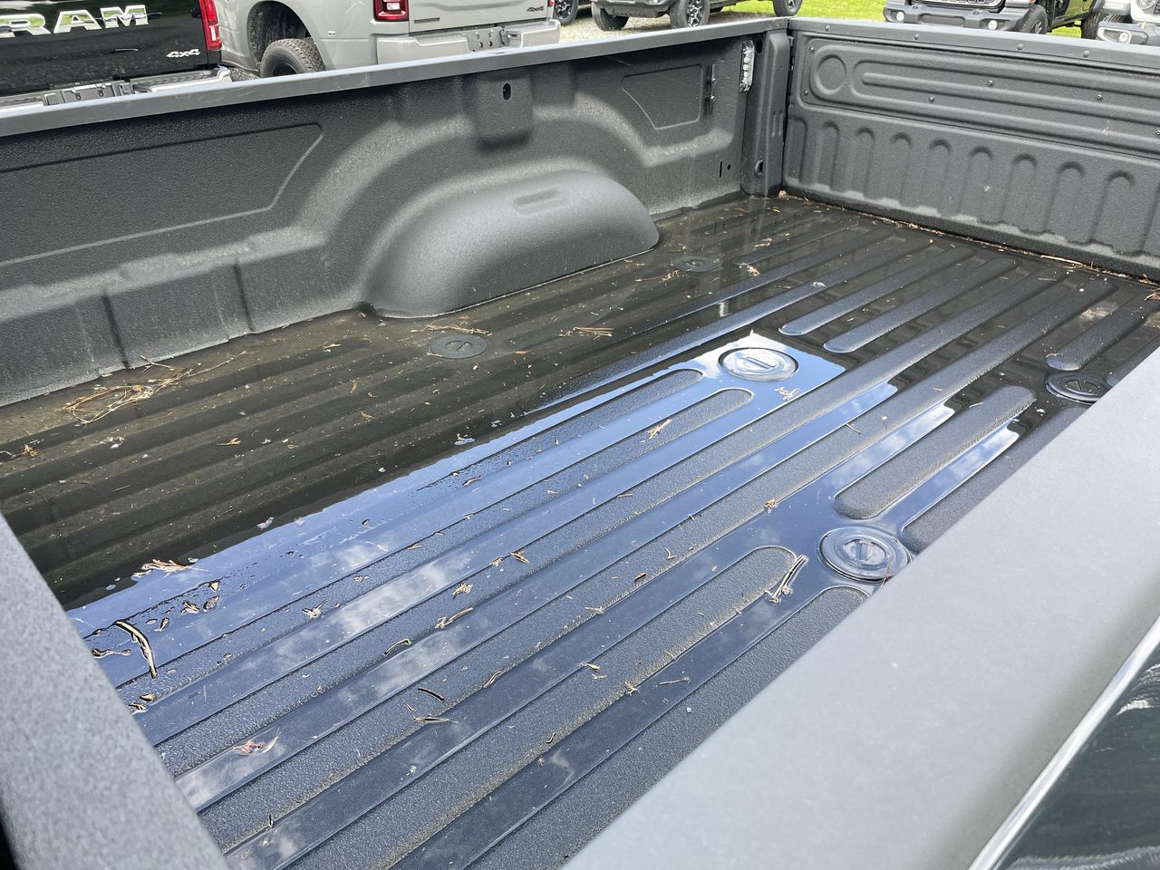2026 RAM 3500 Laramie - Photo 24
