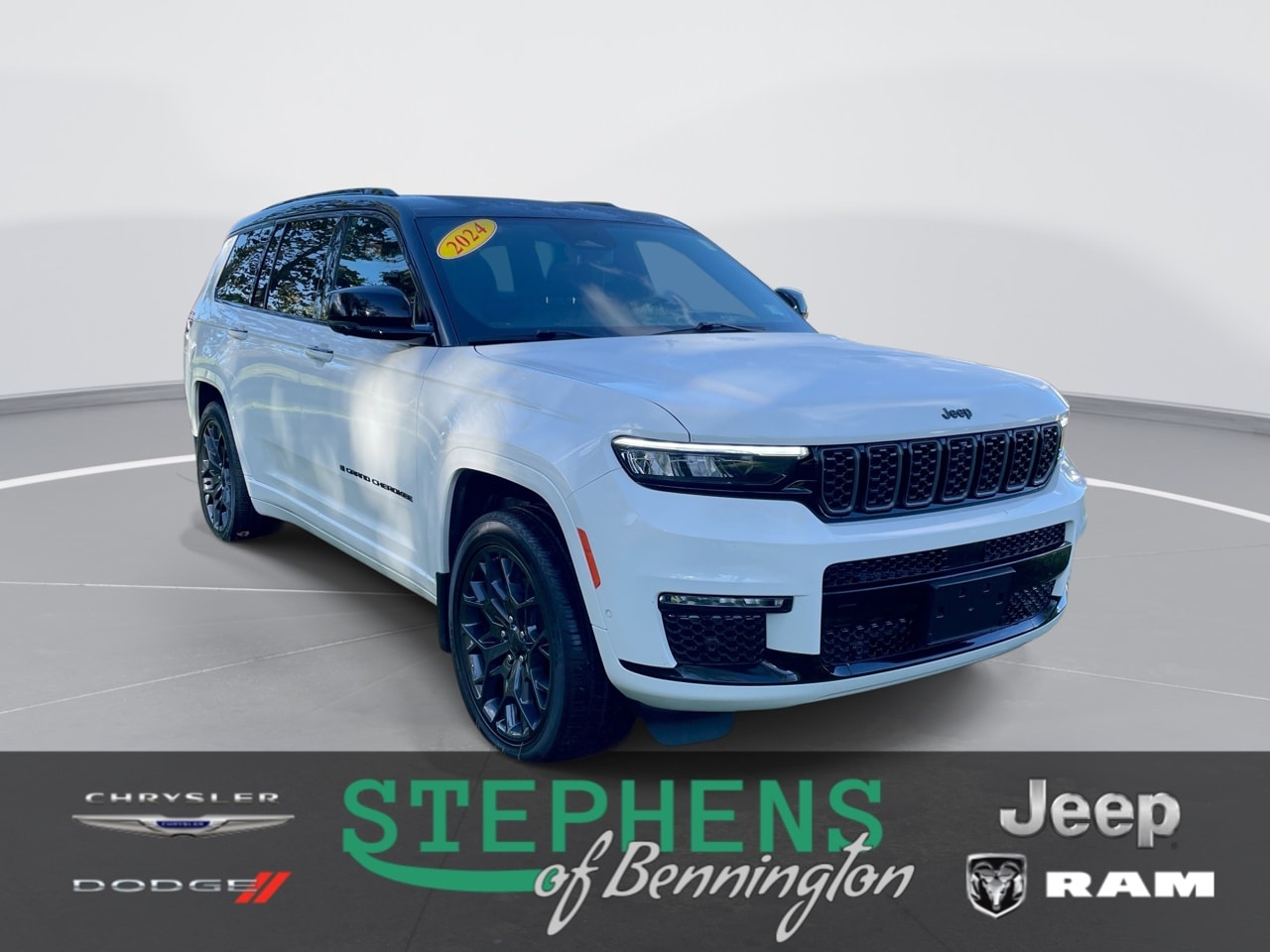 2024 Jeep Grand Cherokee L Summit Reserve's photo