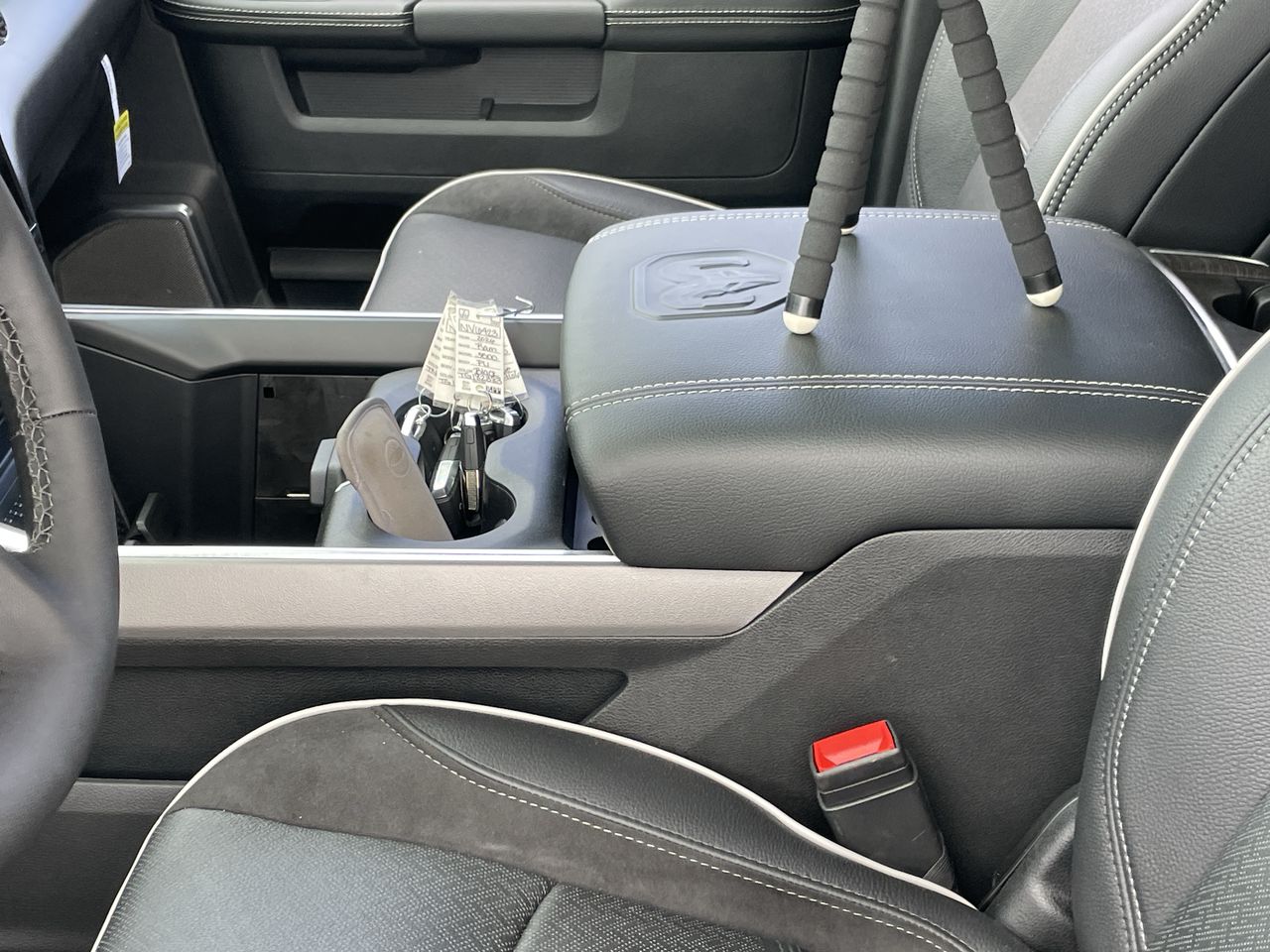 2026 RAM 3500 Laramie - Photo 21