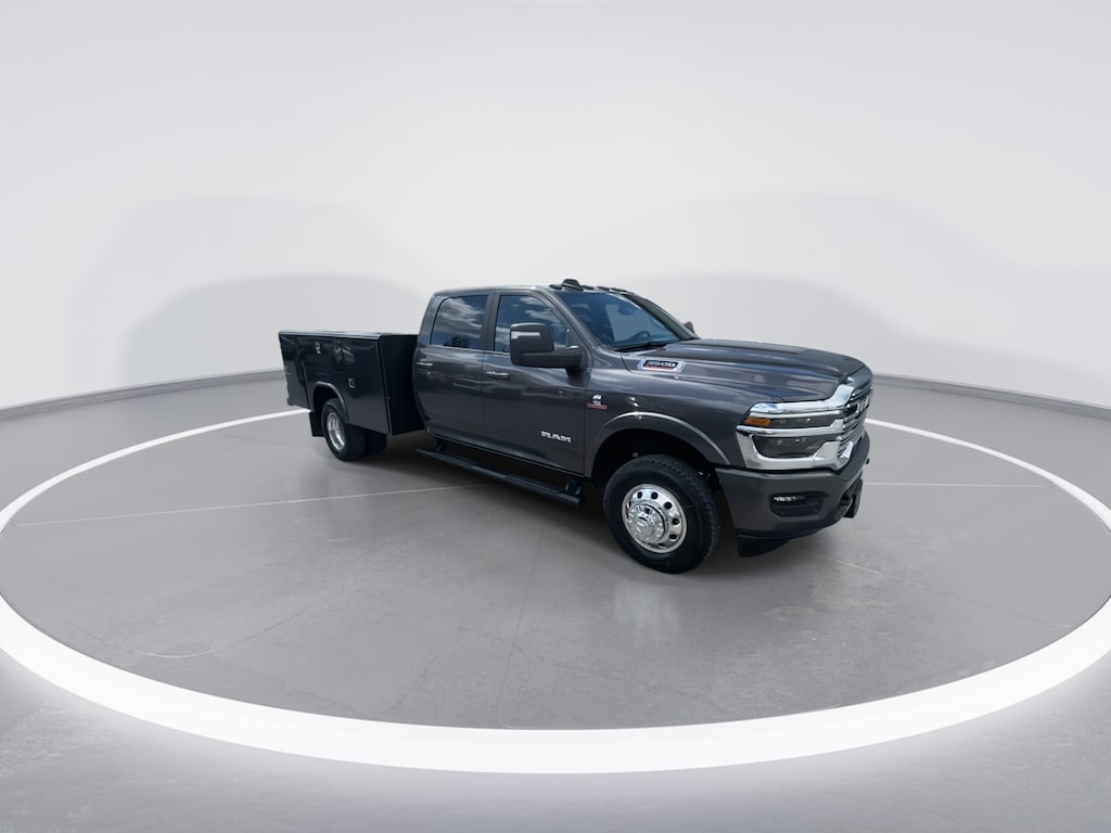 New 2026 Ram 3500 Chassis Cab BIG HORN CREW 4X4 60' CA Pickup