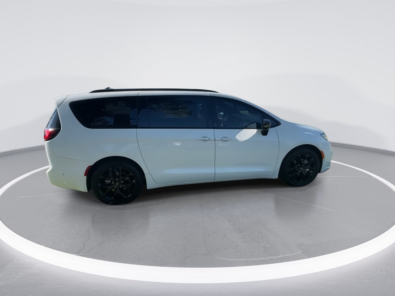 2024 Chrysler Pacifica Touring L - Photo 22