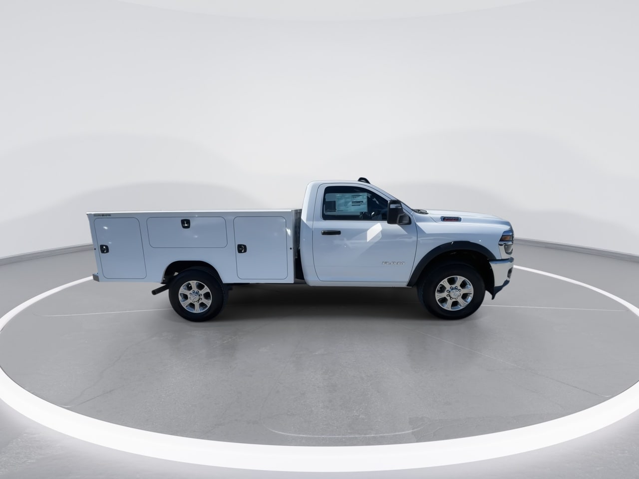 2025 RAM 3500 Chassis Big Horn - Photo 21
