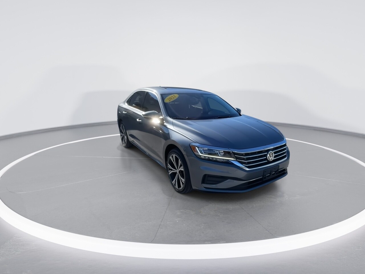 2021 Volkswagen Passat SE photo 2