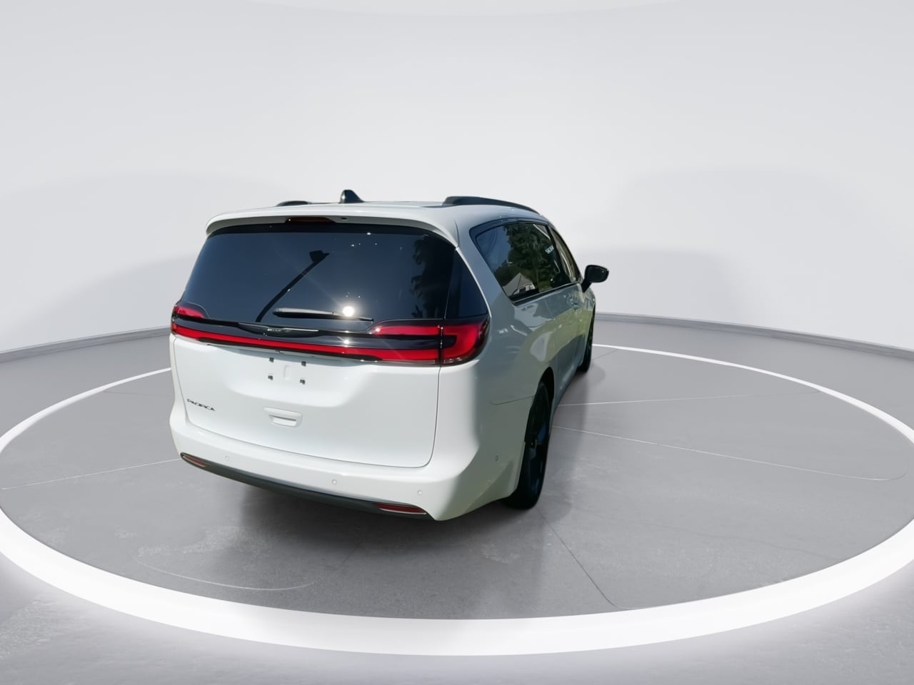 2024 Chrysler Pacifica Touring L - Photo 18