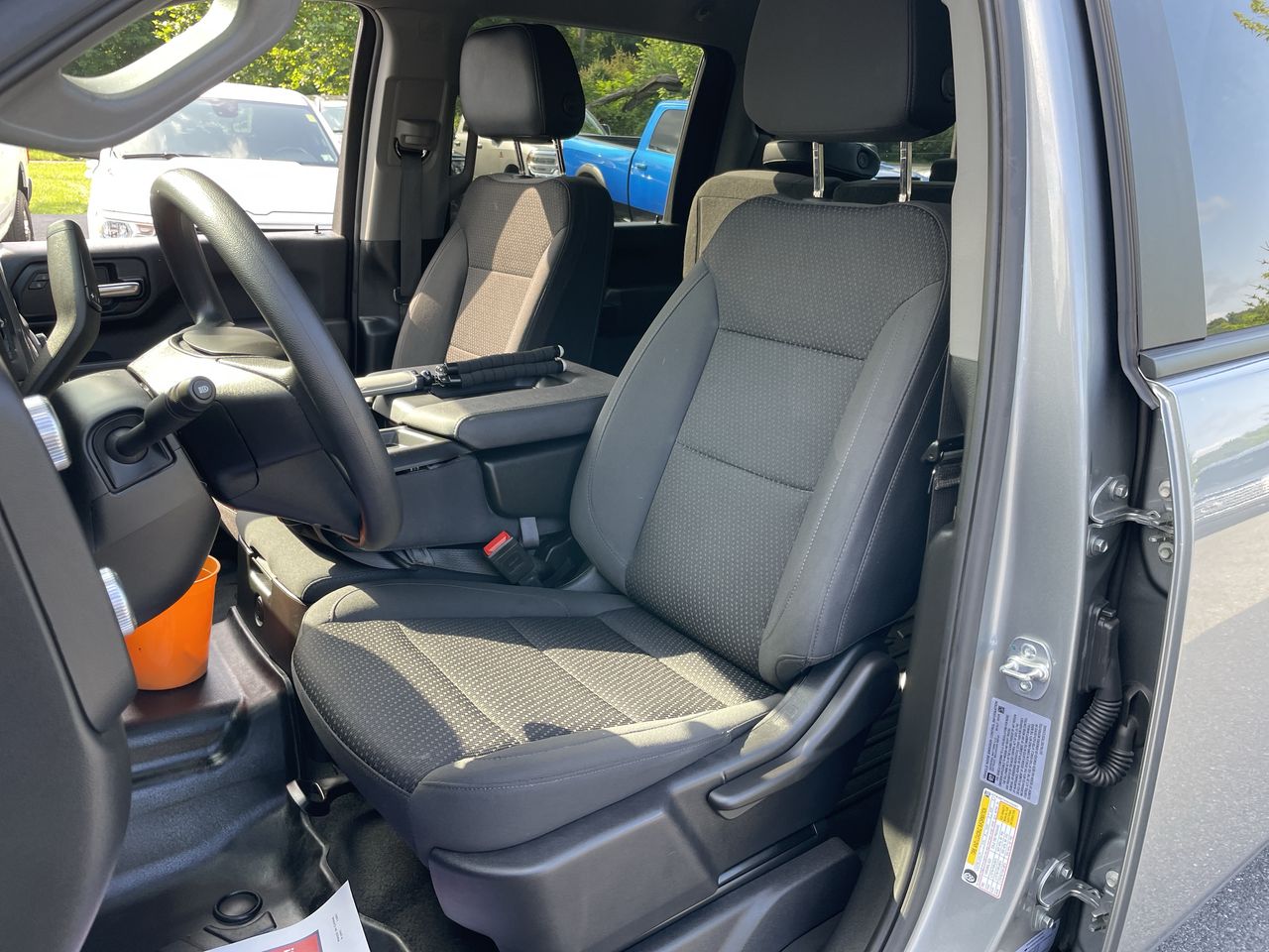 2025 GMC Sierra 3500HD Pro - Photo 27