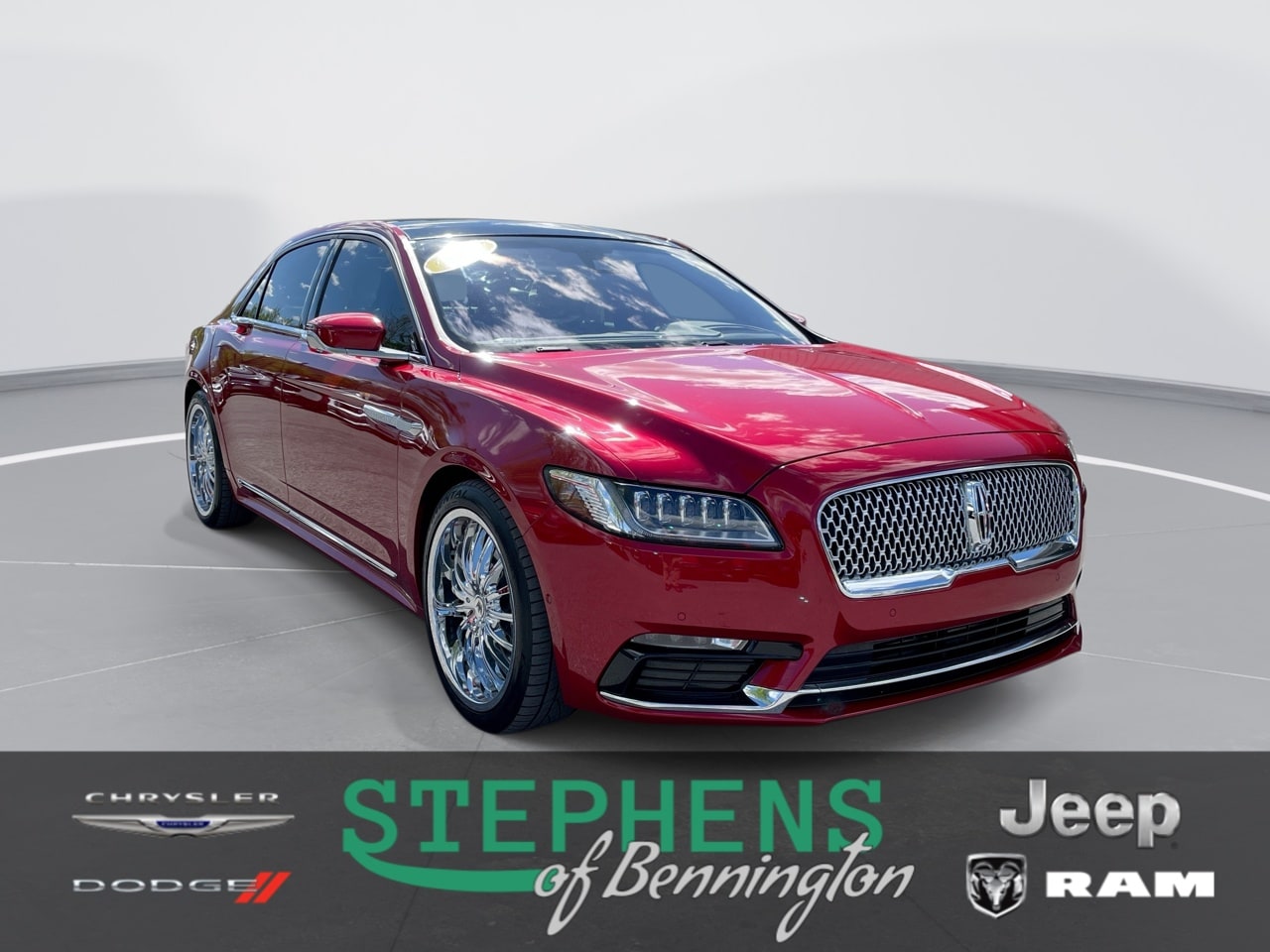 2020 Lincoln Continental Reserve FWD's photo