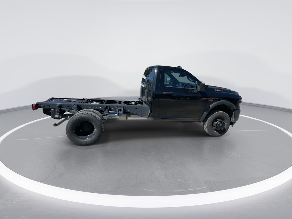 New 2025 Ram 3500 Chassis Cab 3500 TRADESMAN CHASSIS REGULAR CAB 4X4 60' CA Pickup