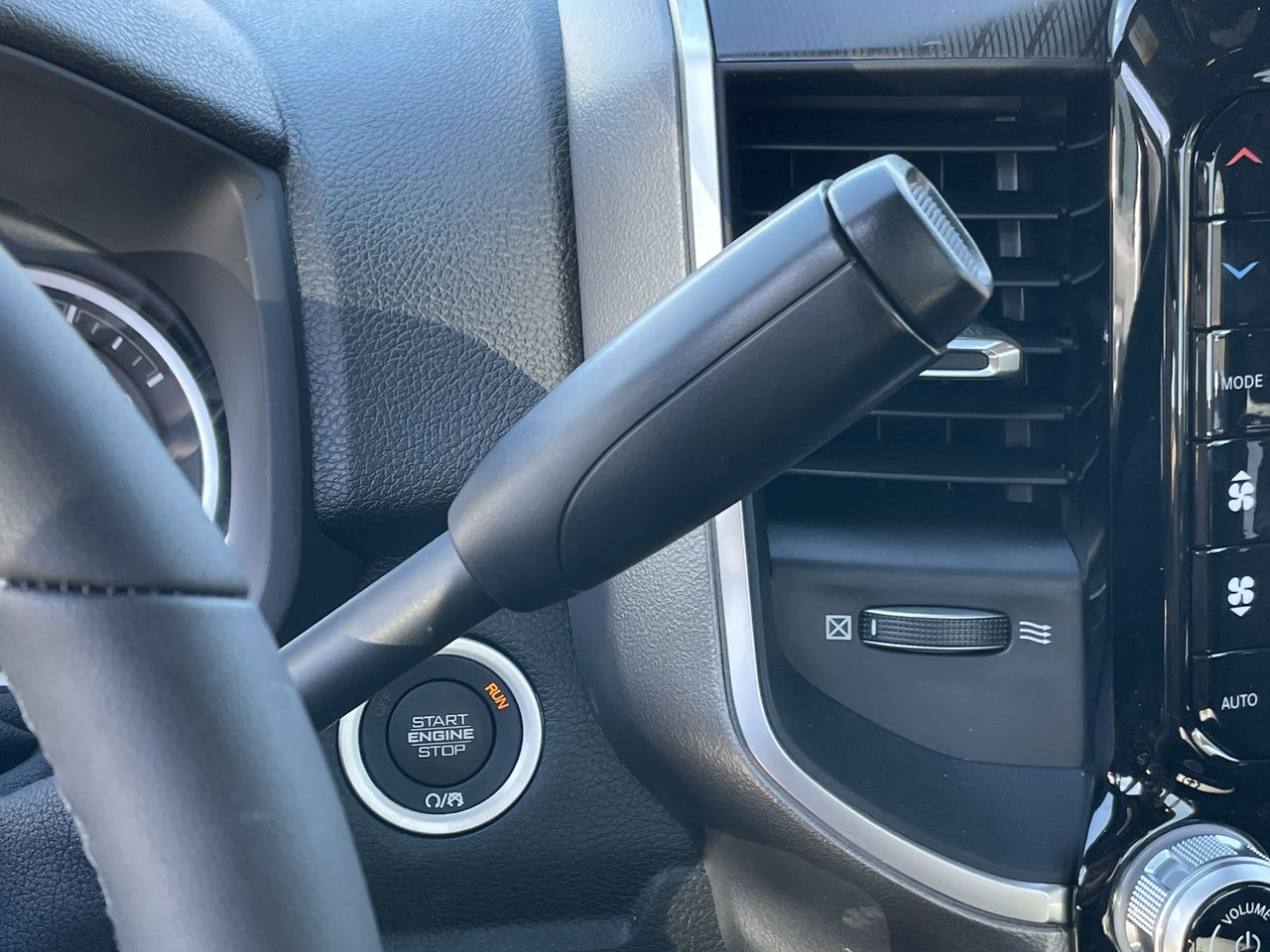 2025 RAM 3500 Chassis Big Horn - Photo 34