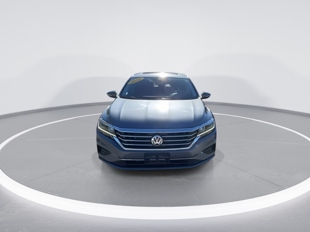 Used 2021 Volkswagen Passat SE Sedan