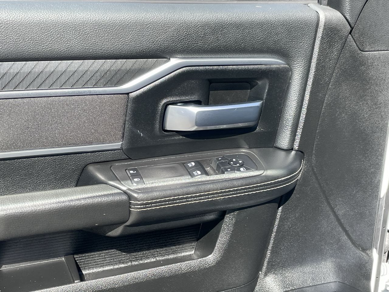 2025 RAM 3500 Chassis Big Horn - Photo 28