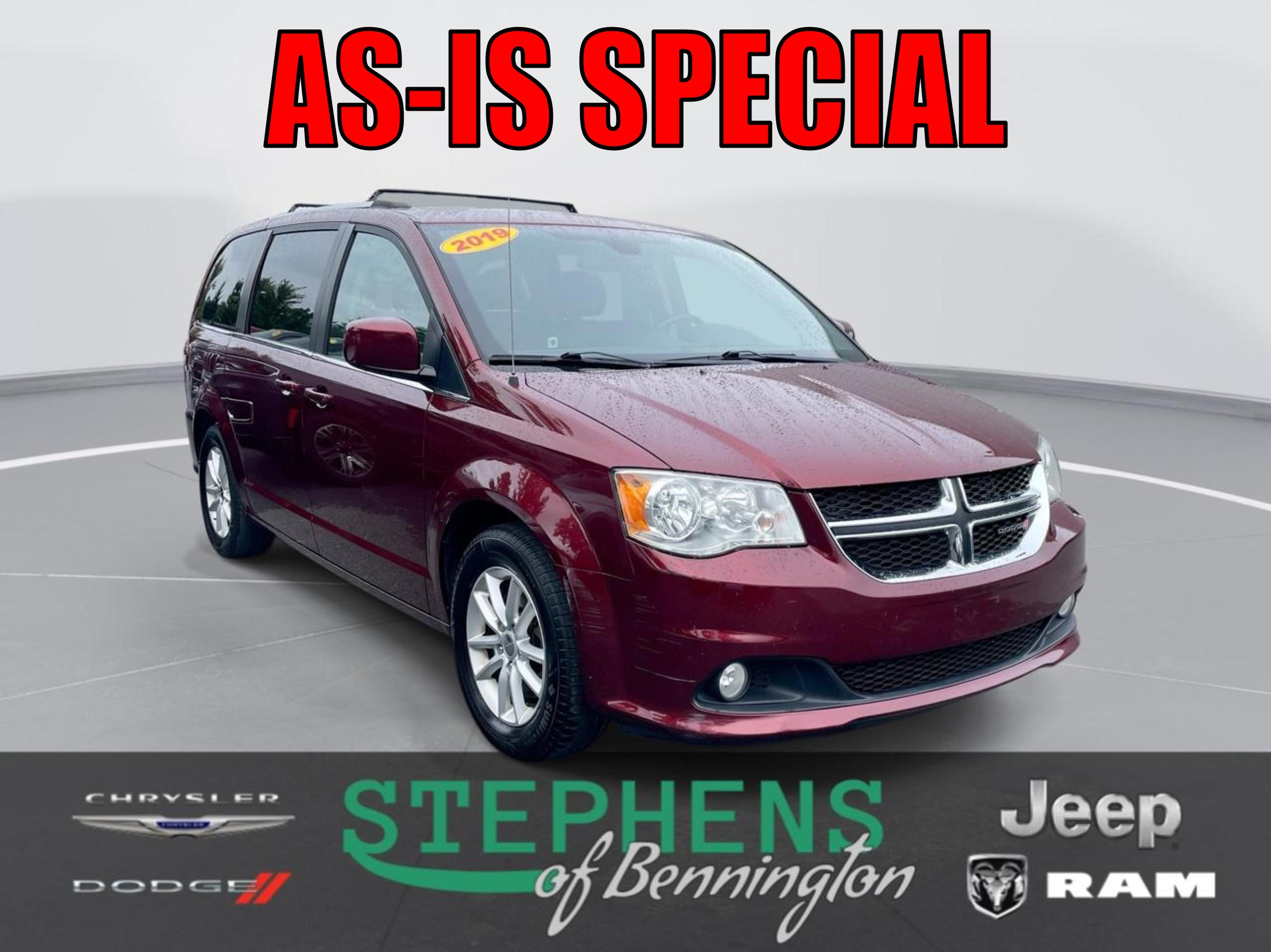 Used 2019 Dodge Grand Caravan SXT with VIN 2C4RDGCG6KR563849 for sale in Bennington, VT