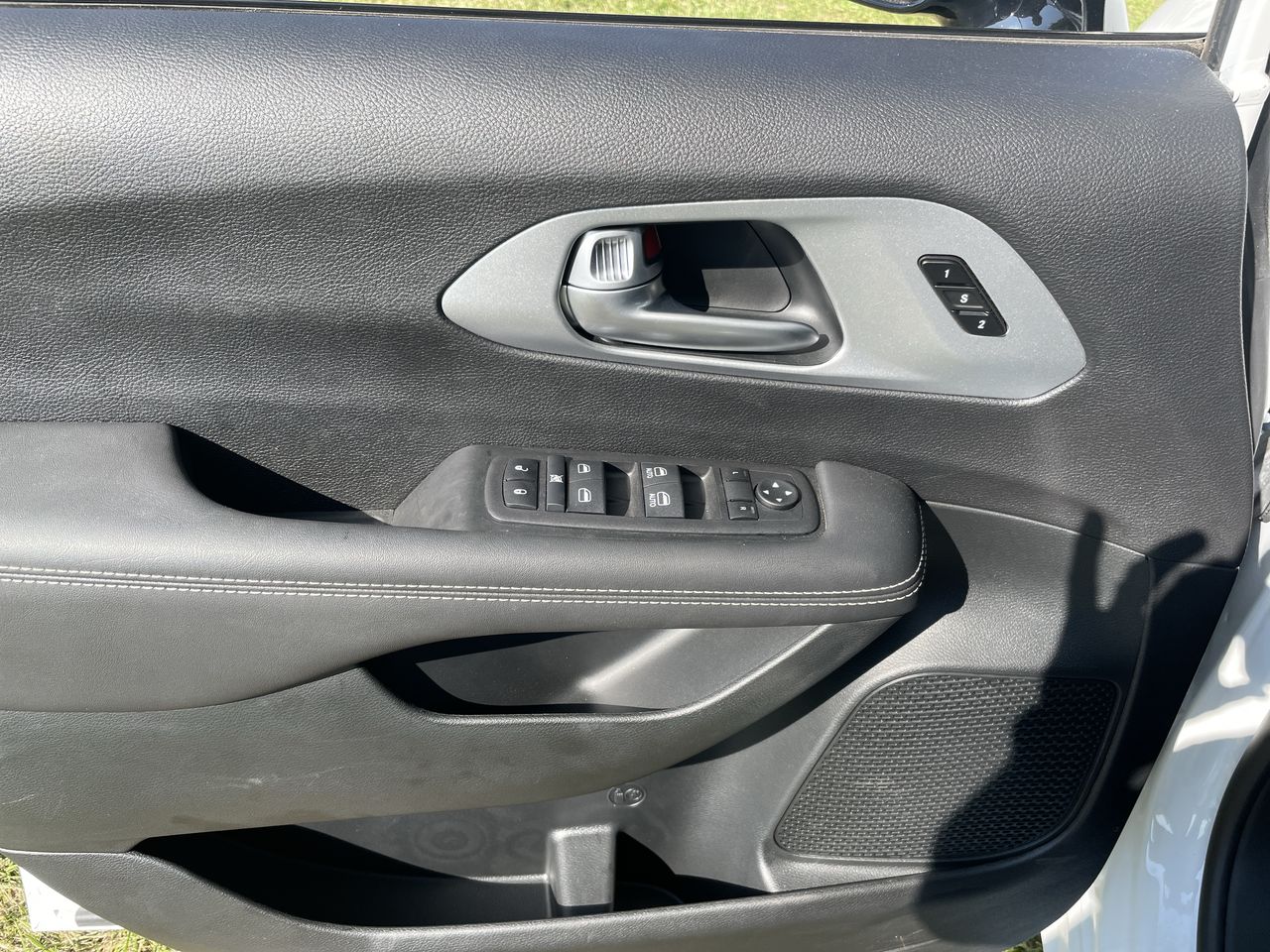 2024 Chrysler Pacifica Touring L - Photo 29