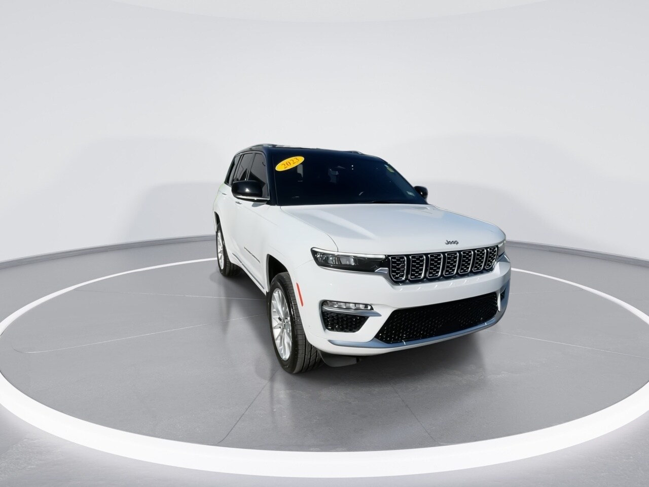 2023 Jeep Grand Cherokee Summit photo 2