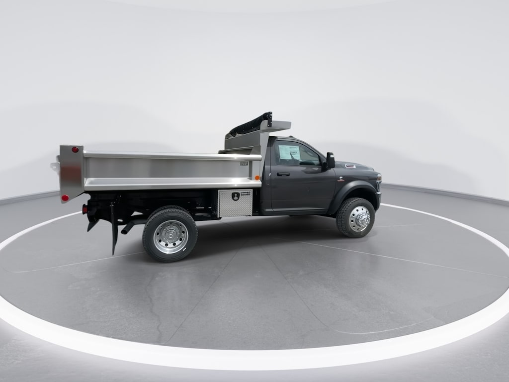 New 2026 Ram 5500 Chassis Cab TRADESMAN REGULAR 4X4 60' CA Pickup