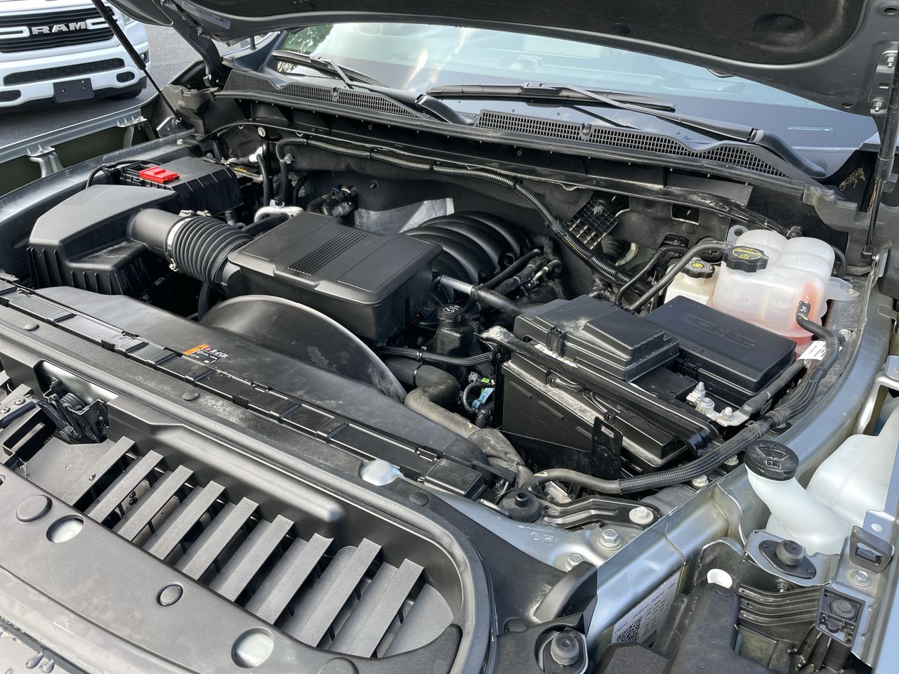 2025 GMC Sierra 3500HD Pro - Photo 40