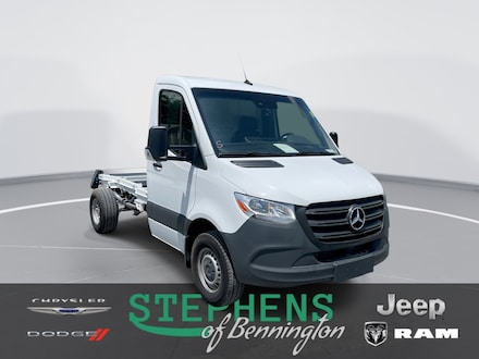 2023  Mercedes-BENZ Sprinter 3500 Truck 144