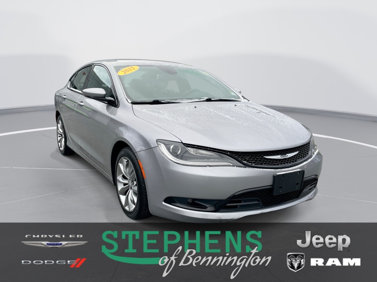 2015 Chrysler 200 S's photo