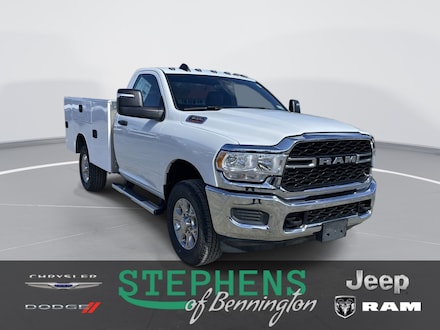 2024 Ram 3500 Chassis Cab 3500 TRADESMAN CHASSIS REGULAR CAB 4X4 60' CA Pickup