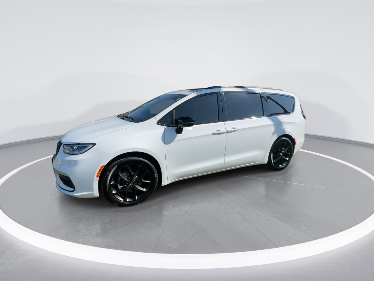 2024 Chrysler Pacifica Touring L - Photo 9