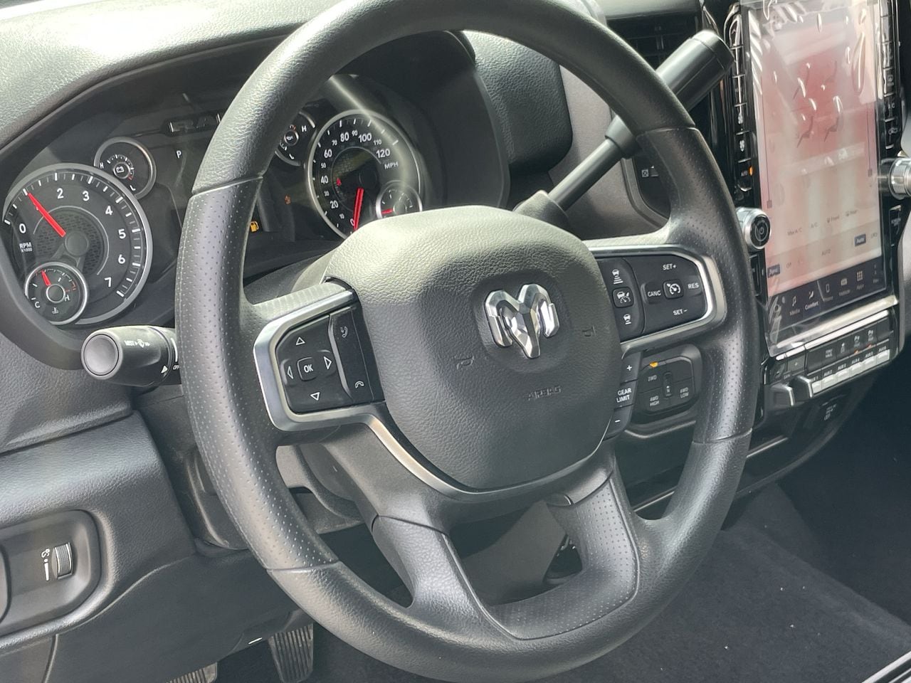 2026 RAM 2500 Tradesman - Photo 30