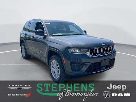 2025 Jeep Grand Cherokee LAREDO X 4X4 Sport Utility