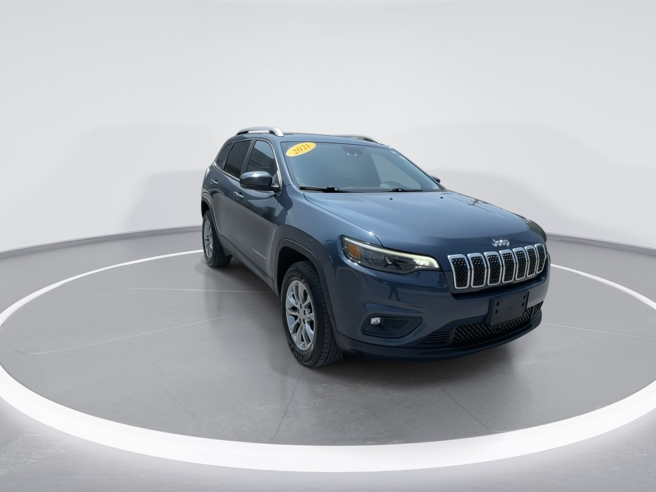 2021 Jeep Cherokee Latitude Lux photo 2