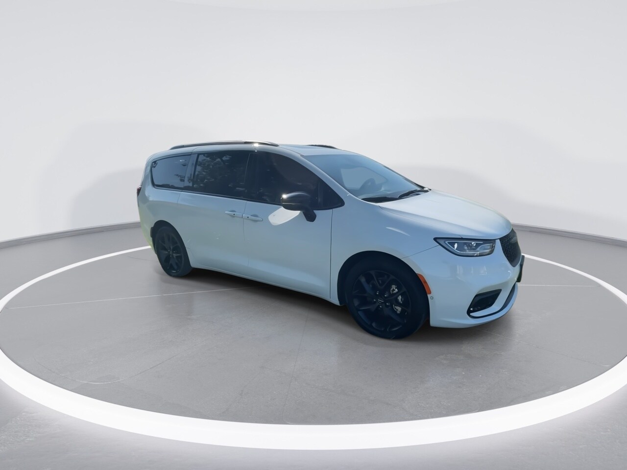 2024 Chrysler Pacifica Touring L - Photo 25