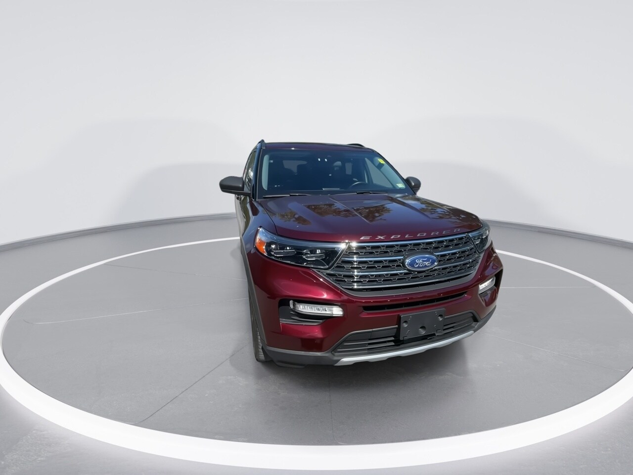 2022 Ford Explorer XLT photo 2
