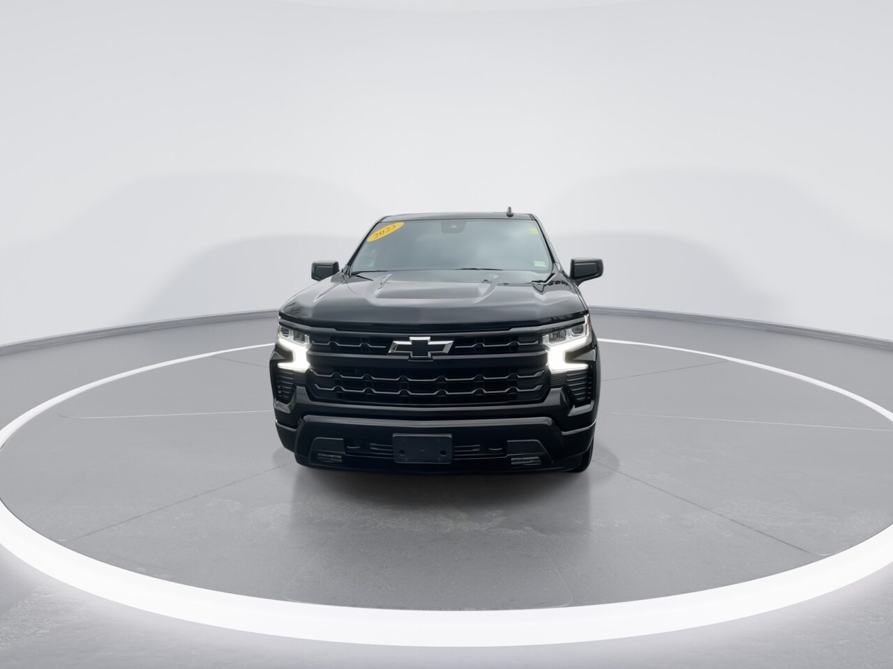 2023 Chevrolet Silverado 1500 RST photo 3