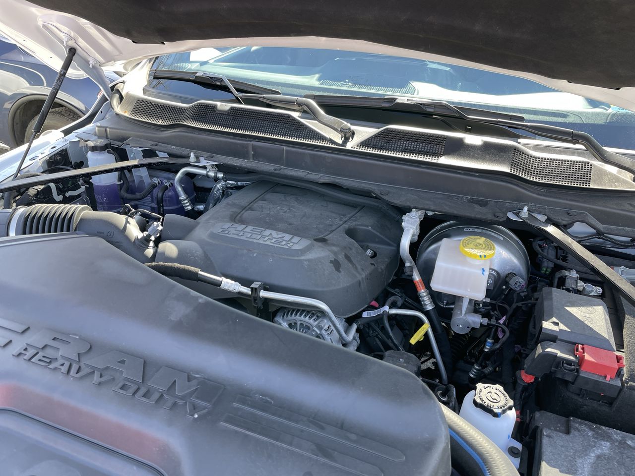 2025 RAM 3500 Chassis Big Horn - Photo 38