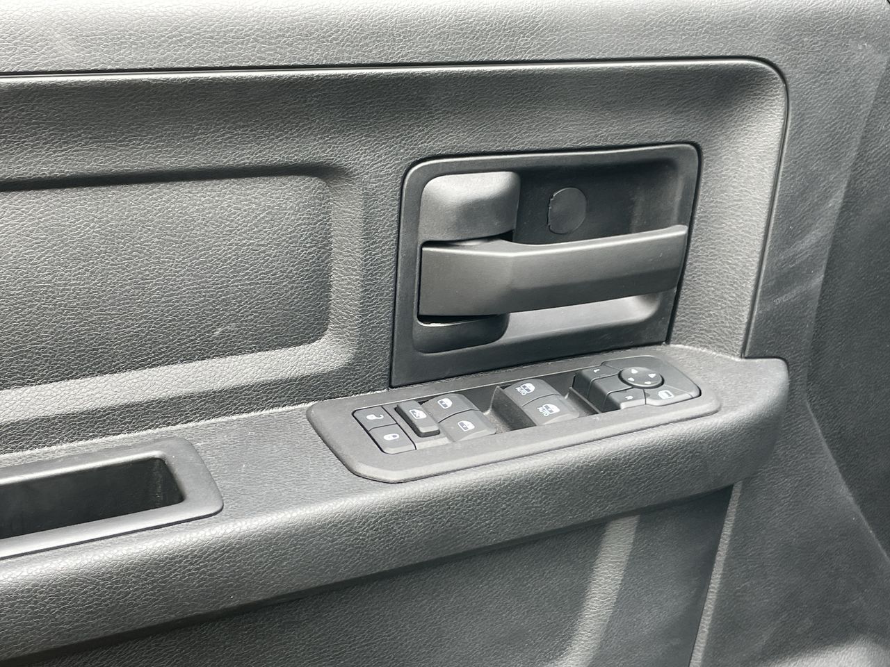 2026 RAM 2500 Tradesman - Photo 13