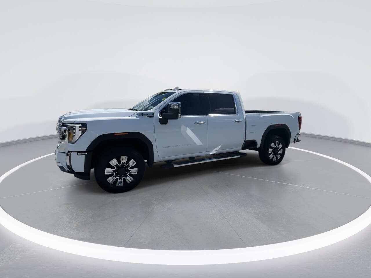 2025 Gmc Sierra HD Denali photo 2