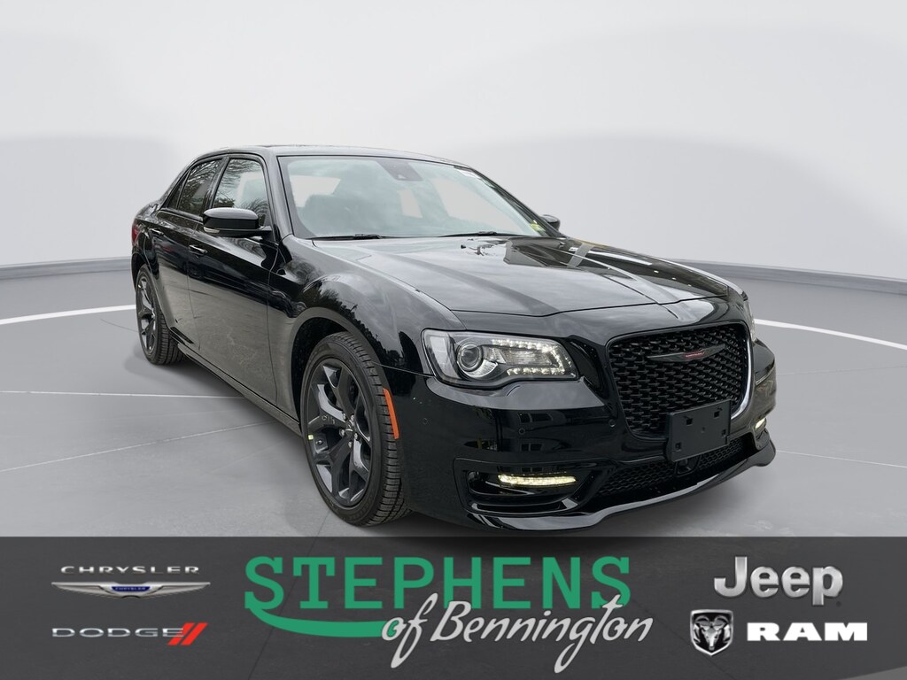New 2023 Chrysler 300 S V8 For Sale Bennington VT