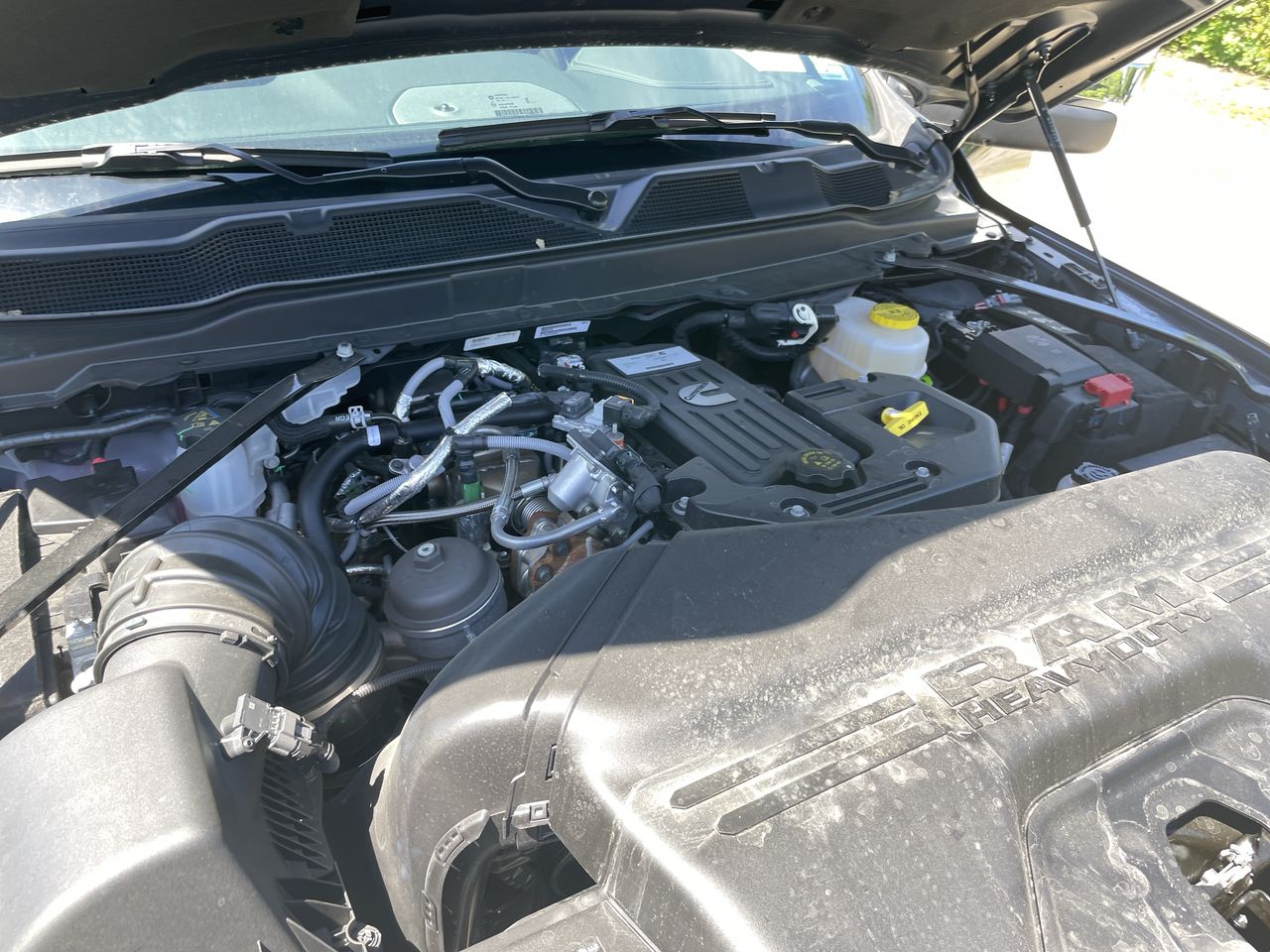 2026 RAM 3500 Laramie - Photo 26