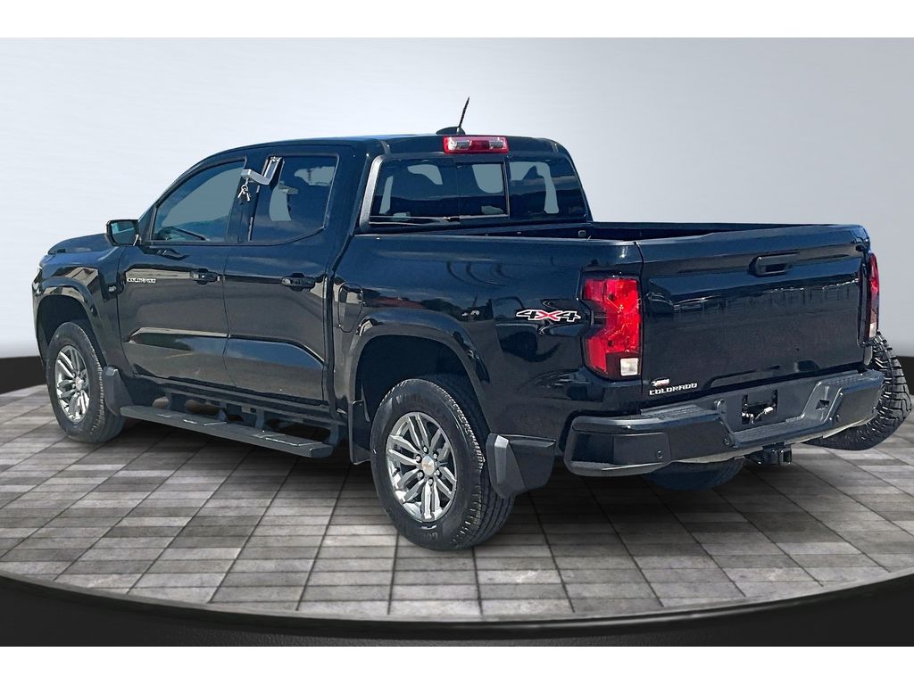 2026 Chevrolet Colorado LT photo 3