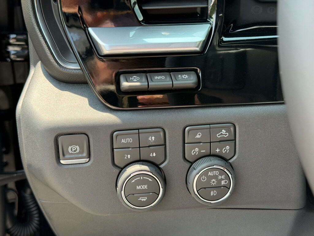 2026 Chevrolet Silverado 1500 High Country - Photo 12