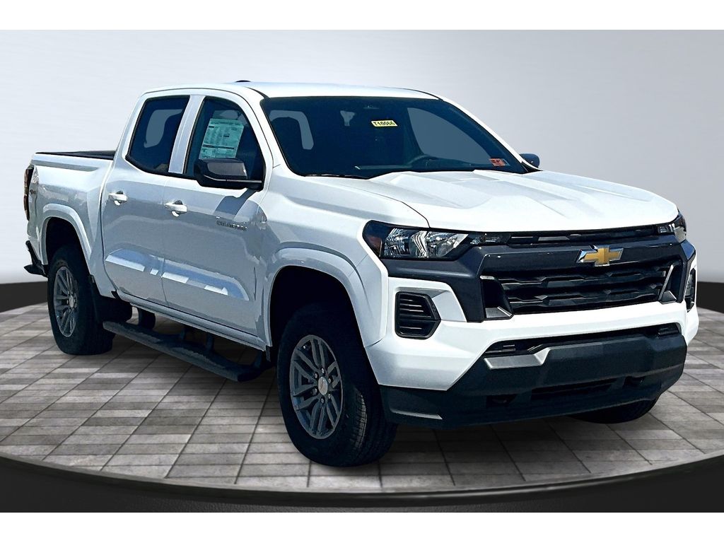 2026 Chevrolet Colorado LT photo 2