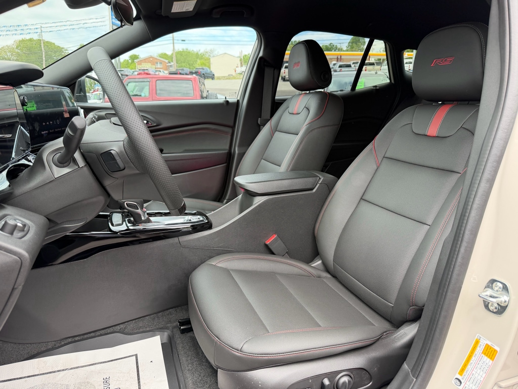 2026 Chevrolet Trax RS - Photo 4