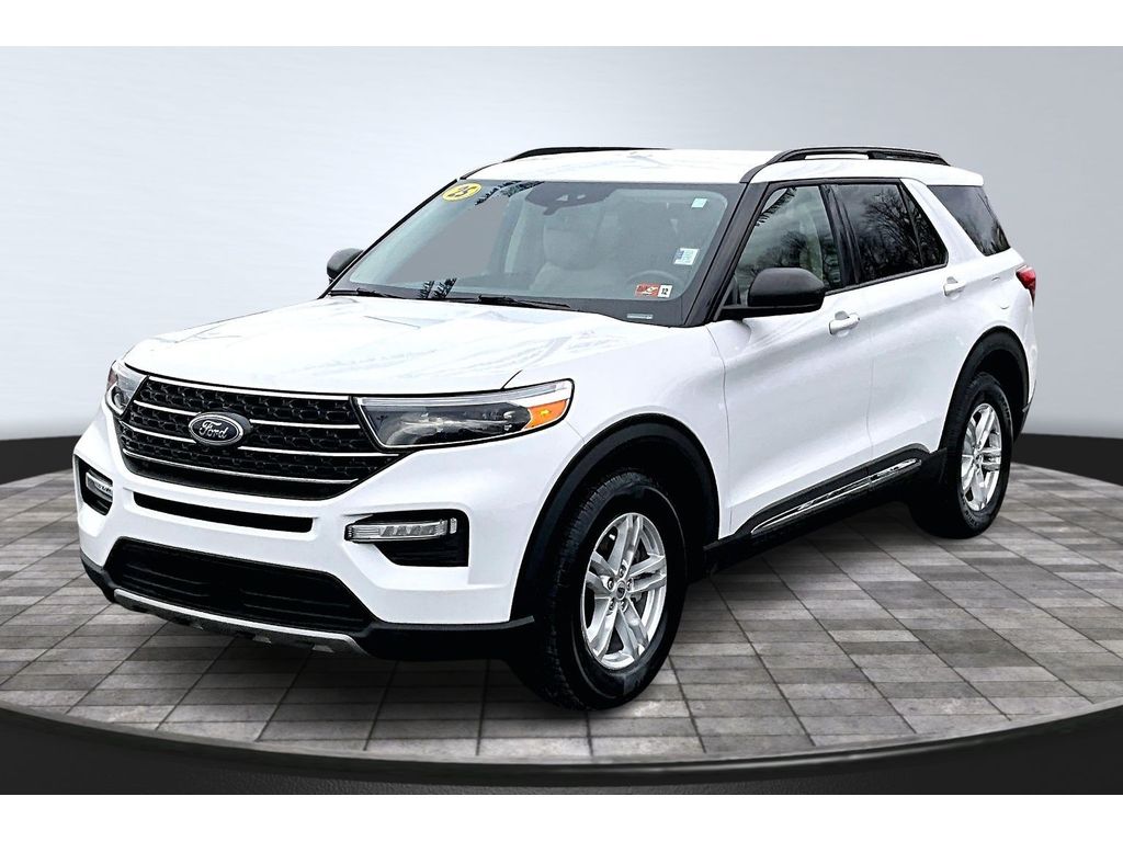 2023 Ford Explorer XLT's photo