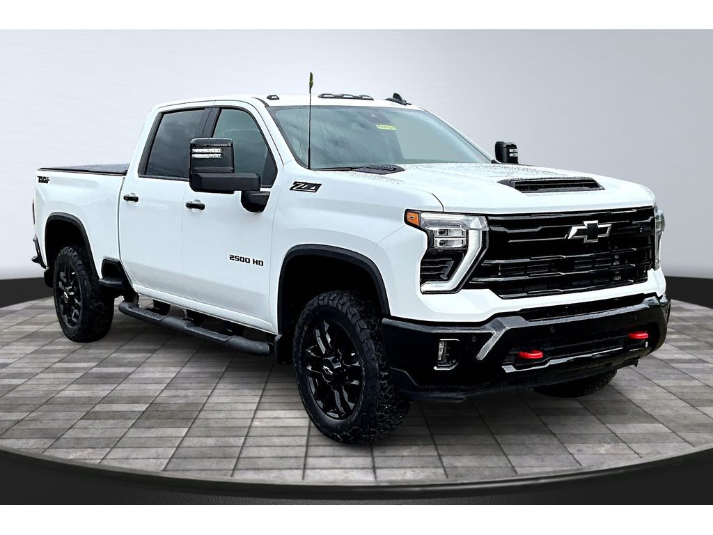 2026 Chevrolet Silverado LT photo 2